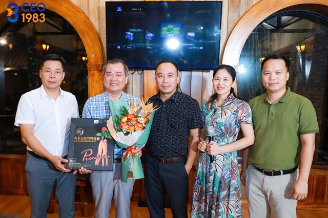 Chương tr&igrave;nh c&ograve;n c&oacute; sự đồng h&agrave;nh của chuy&ecirc;n gia Phạm Văn Ch&iacute;nh - giảng vi&ecirc;n DGROUP.