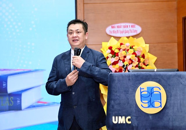 BS Nguyễn Quang Thái Dương trình bày về quá trình và dự án ra mắt sách Si&ecirc;u &acirc;m Atlas &ndash; tập 2.