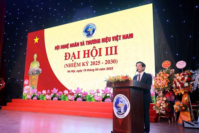 TS. L&ecirc; Ngọc Dũng tại Đại hội III (nhiệm kỳ 2025 - 2030) của Hội nghệ nh&acirc;n v&agrave; thương hiệu Việt Nam.