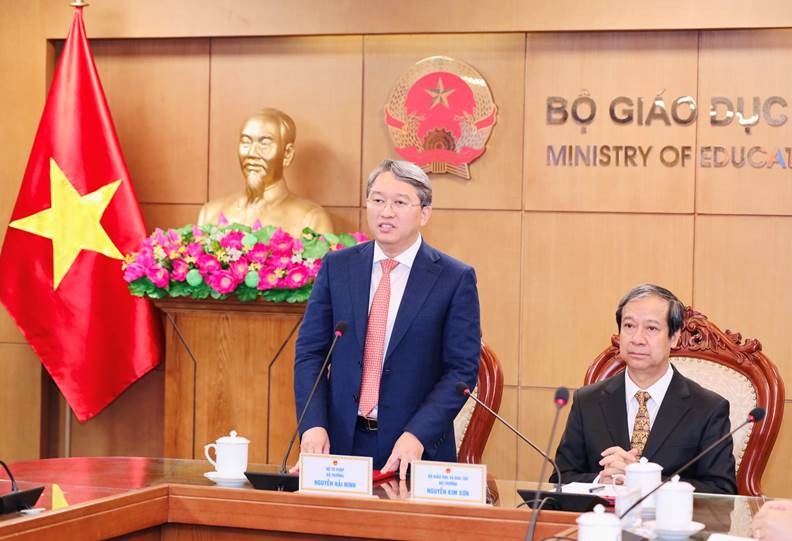 Dấu ấn phối hợp GD&ĐT - Tư pháp trong công tác lập pháp