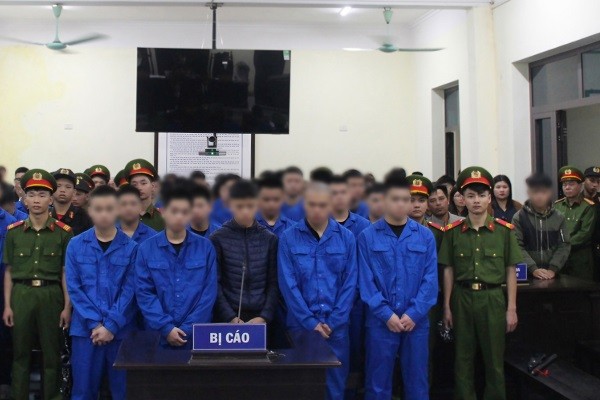 62 thanh thiếu niên lĩnh án vì gây rối trật tự công cộng tại Ninh Bình 62 thanh thiếu niên lĩnh án vì gây rối trật tự công cộng tại Ninh Bình