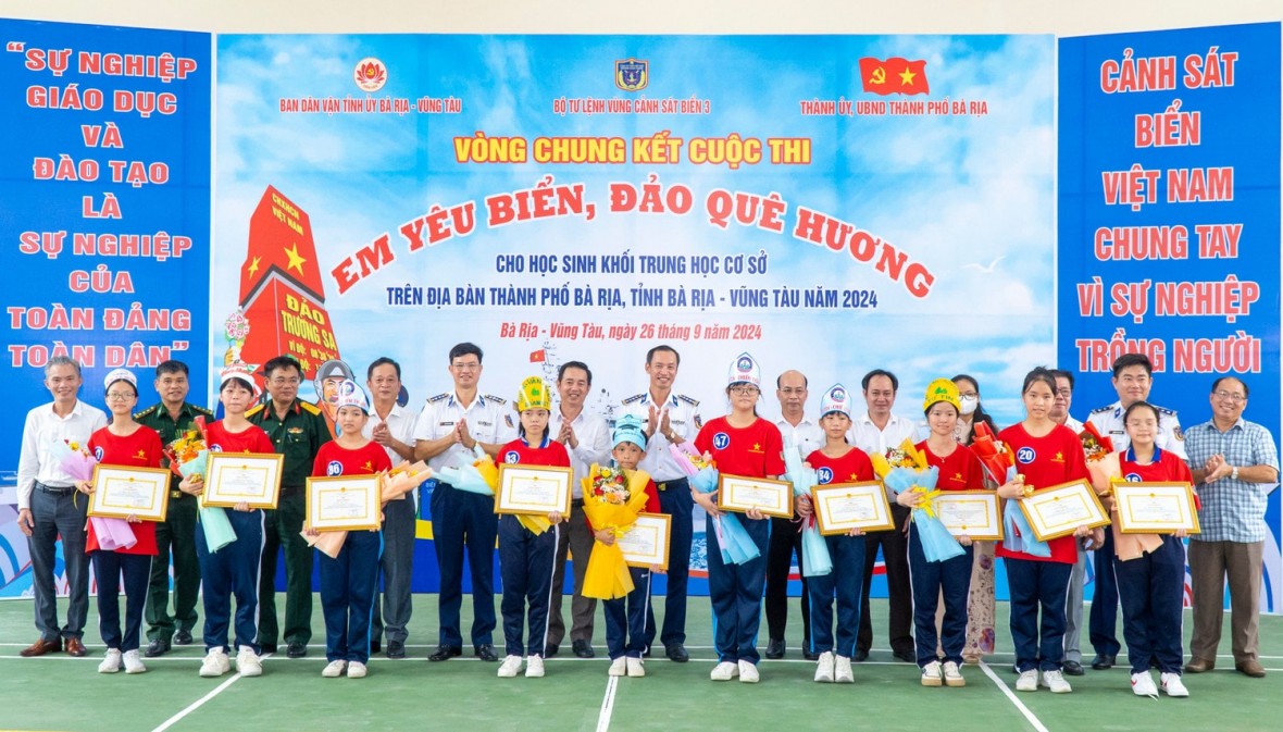 Giữ vững mùa Xuân nơi đầu sóng…