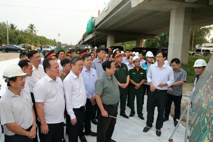 Thủ tướng yêu cầu thông xe toàn tuyến cao tốc Châu Đốc - Cần Thơ - Sóc Trăng vào ngày 30/6/2026