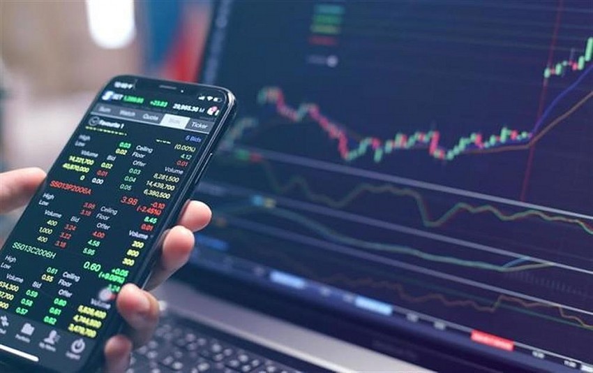 Người dân cần thận trọng khi tham gia tham gia đầu tư tài chính, sàn chứng khoán, tiền ảo trên không gian mạng.