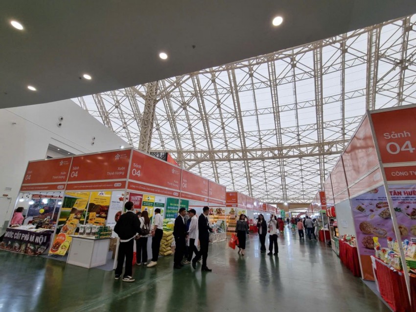 Không gian văn hóa, đặc sản ba miền hội tụ tại Hội chợ Mùa Xuân 2026