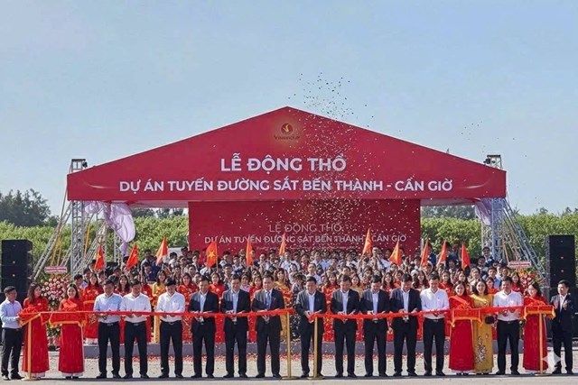 Lễ động thổ tuyến đường sắt cao tốc Bến Th&agrave;nh - Cần Giờ diễn ra v&agrave;o 19/12 vừa qua.&nbsp; &nbsp;
