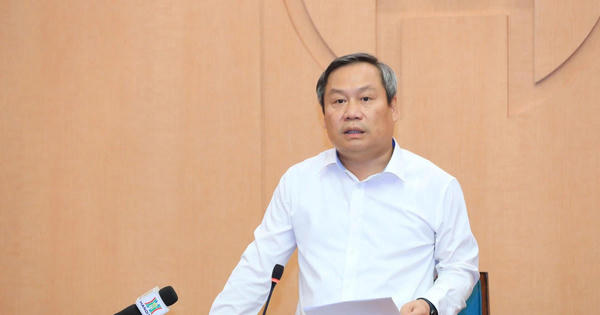 Hà Nội thận trọng kiểm soát khí thải xe cộ, tránh tạo thêm gánh nặng cho người dân