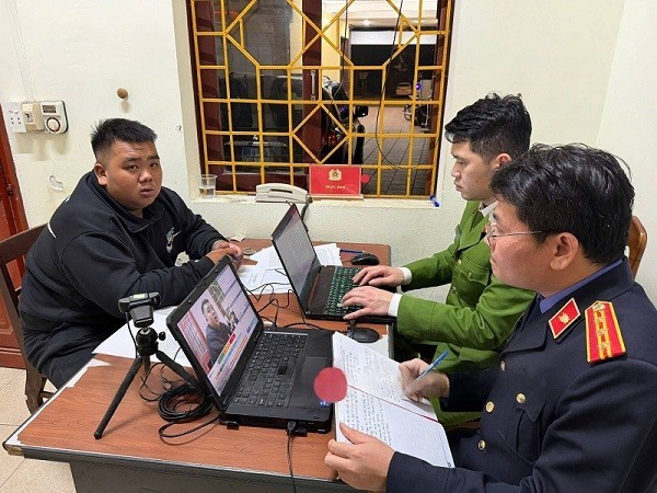 Triệt phá đường dây mua bán người dưới 16 tuổi sang Campuchia