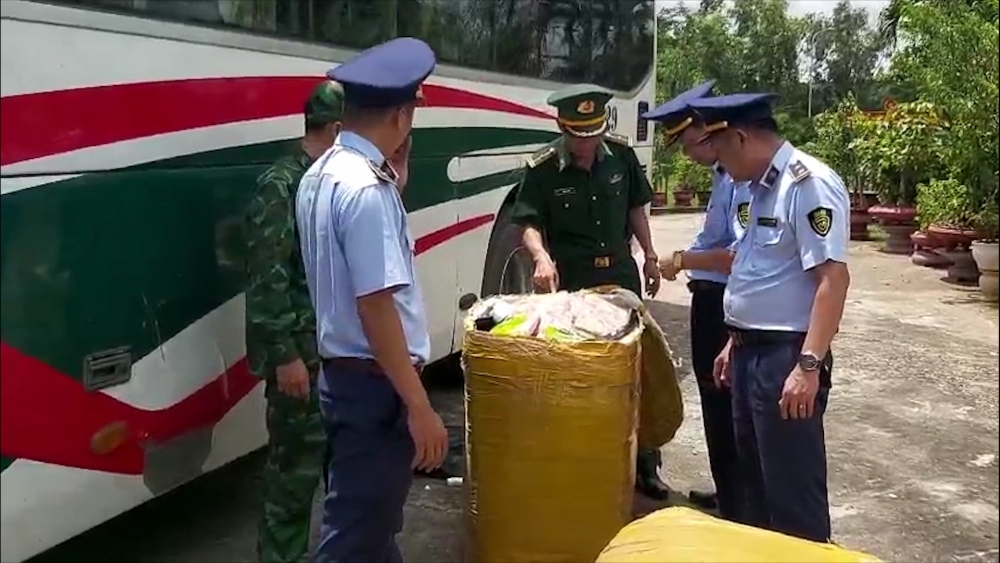 QLTT Quảng Trị  đã phát hiện và tạm giữ 370 kg sản phẩm động vật bốc mùi hôi thối