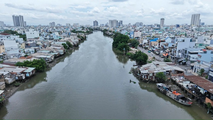 Dự án sẽ xây dựng khoảng 4,3 km kè phía bờ Bắc Kênh Đôi.