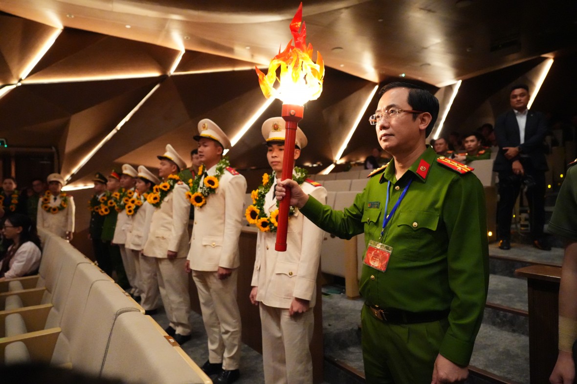 Vinh danh 20 Gương mặt Công an tiêu biểu năm 2025