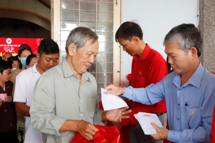 Đồng Tháp: Lễ phát động phong trào Tết Nhân ái - Xuân Bính Ngọ 2026