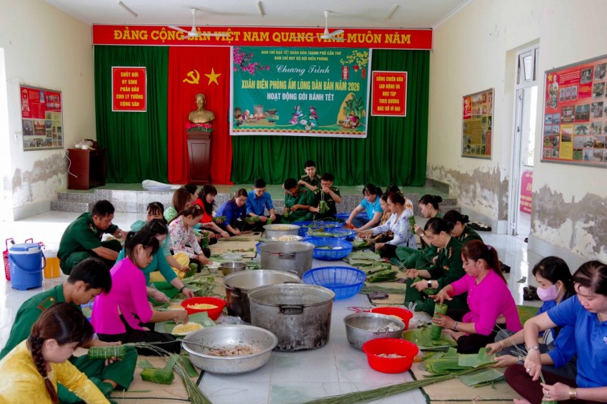 TP Cần Thơ: Mang mùa xuân ấm áp đến với bà con xã đảo Cù Lao Dung