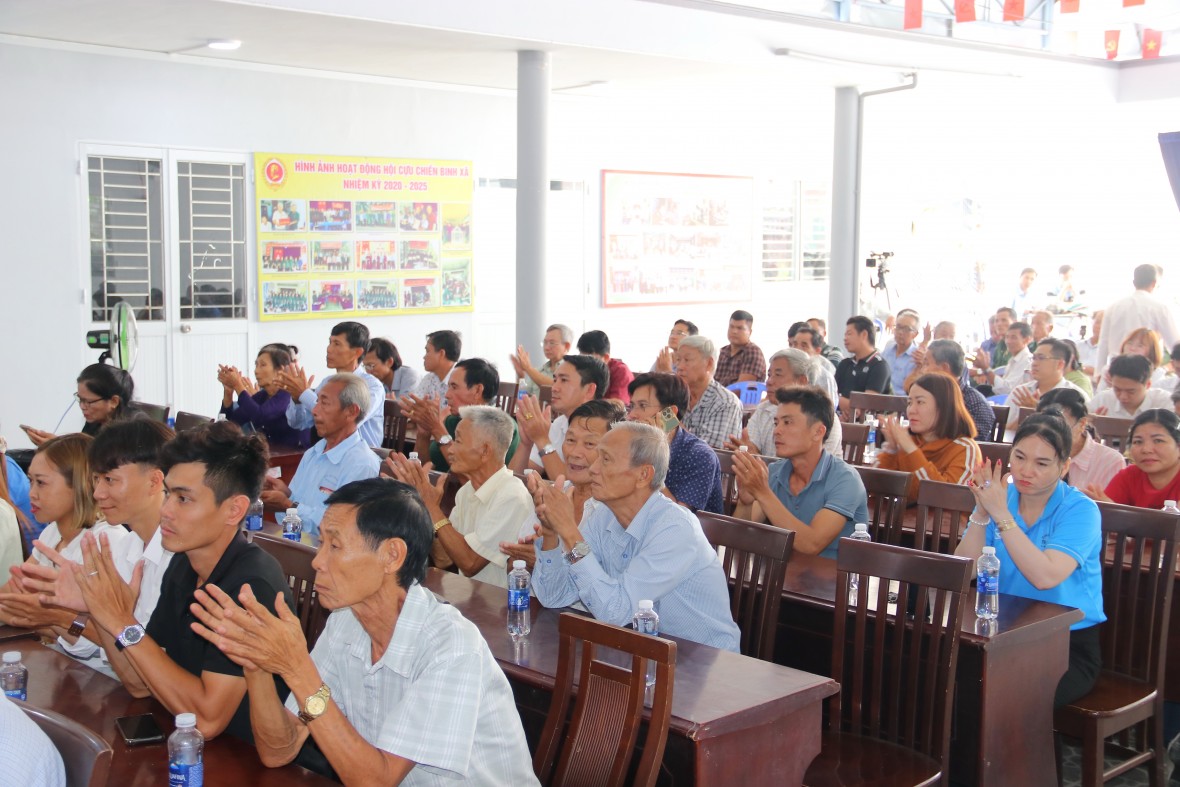 Ứng cử viên ĐBQH Phan Chí Hiếu cam kết đưa tiếng nói cử tri Cà Mau đến Nghị trường Quốc hội