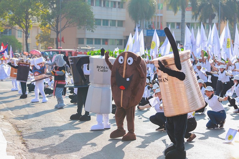 Lần đầu tiên tại Lễ hội đường phố có sự xuất hiện của đội hình mascot là những công cụ, dụng cụ pha chế, thưởng lãm của 3 nền văn minh cà phê Ottoman - Roman - Thiền 