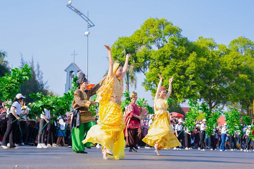 Ấn tượng lễ hội đường phố “Buôn Ma Thuột – Nơi hội tụ 3 nền văn minh cà phê thế giới”