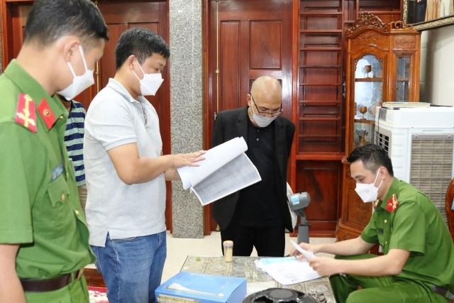 Hành nghề thầy cúng lừa đảo chiếm đoạt tài sản gần 5 tỷ đồng -0