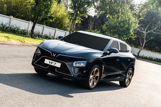 Phi&ecirc;n bản m&agrave;u đặc biệt sở hữu động cơ mạnh mẽ của VF 7 Plus, vượt trội trong ph&acirc;n kh&uacute;c C-SUV. &nbsp;