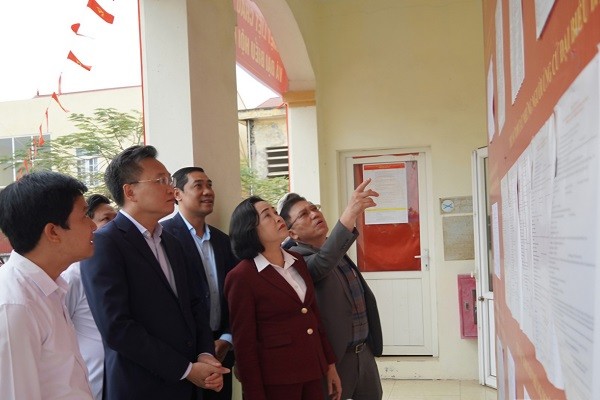 Phó Chủ tịch Quốc hội Nguyễn Thị Thanh kiểm tra công tác bầu cử tại Hưng Yên Phó Chủ tịch Quốc hội Nguyễn Thị Thanh kiểm tra công tác bầu cử tại Hưng Yên