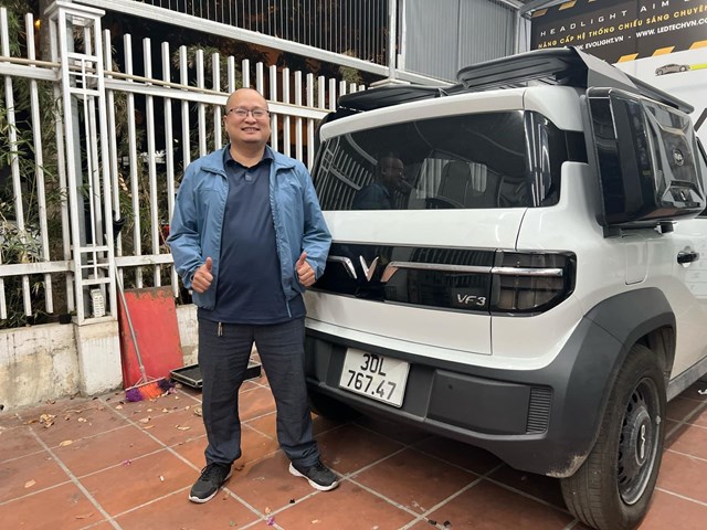 Anh Vũ Quang Chiến (H&agrave; Nội) qu&aacute; th&iacute;ch VF 3 n&ecirc;n đ&atilde; đặt mua ngay ng&agrave;y đầu ti&ecirc;n mở cọc.