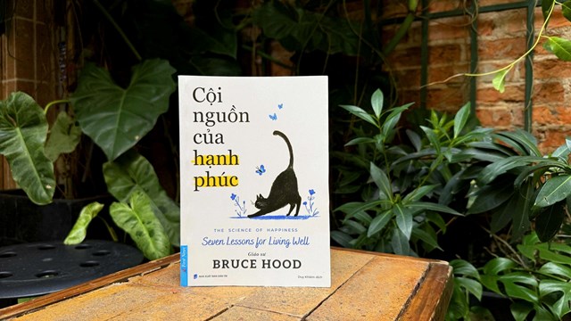 ‘Cội nguồn của hạnh phúc’ - 7 bài học giúp bạn hạnh phúc hơn - Ảnh 2