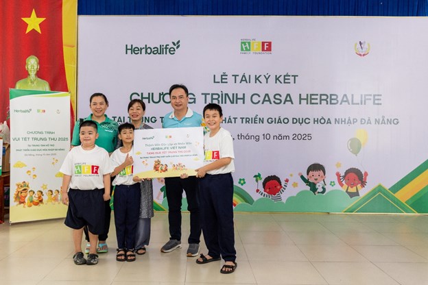 Herbalife Việt Nam tiếp tục triển khai chương trình Casa Herbalife giai đoạn 2025 - 2026 hỗ trợ bữa ăn dinh dưỡng hằng ngày cho hơn 3.000 người có hoàn cảnh khó khăn - Ảnh 5