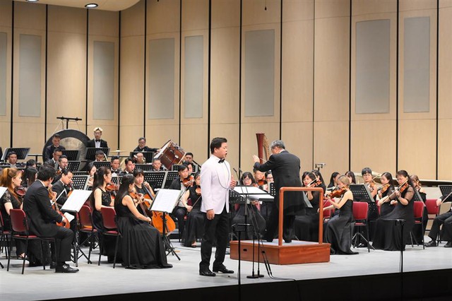 Nhiều chương trình nghệ thuật chất lượng cao ở Nhà hát Hồ Gươm nhân dịp 19/8 - Ảnh 1. Nhiều chương trình nghệ thuật chất lượng cao ở Nhà hát Hồ Gươm nhân dịp 19/8 - Ảnh 1.