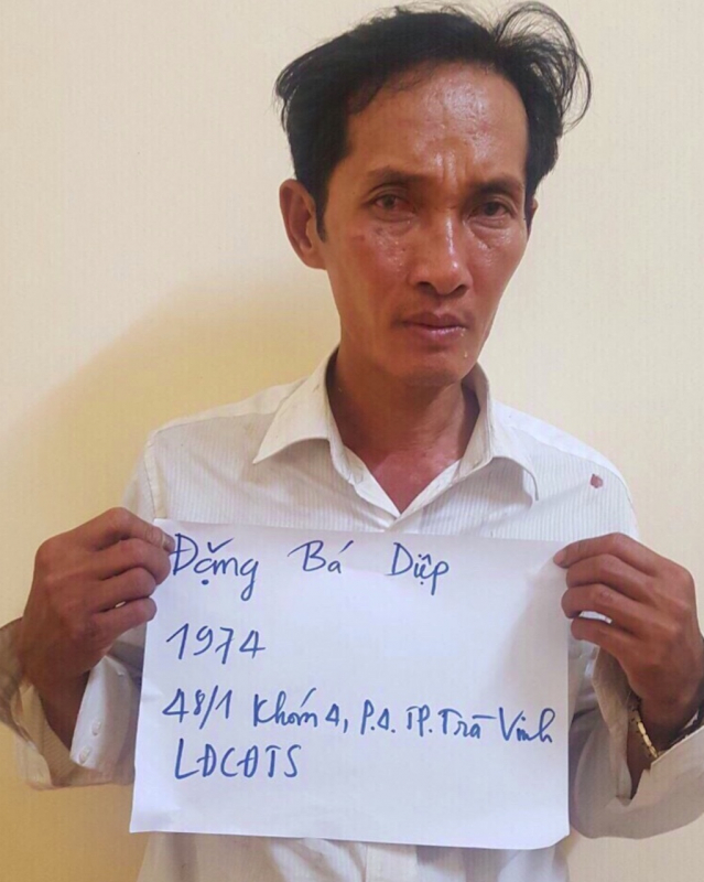 Lừa chủ cửa hàng chiếm đoạt 2 xe máy -0