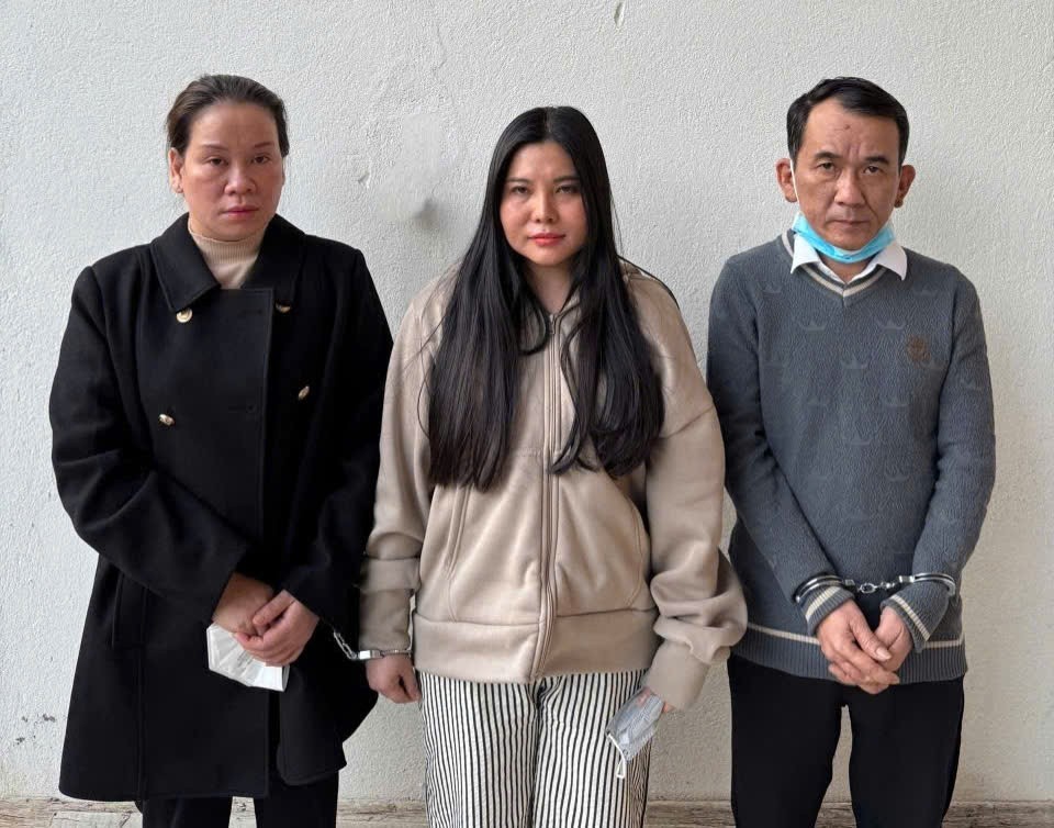 Triệt xóa 2 tụ điểm hoạt động mại dâm quy mô lớn ở Đà Nẵng Triệt xóa 2 tụ điểm hoạt động mại dâm quy mô lớn ở Đà Nẵng