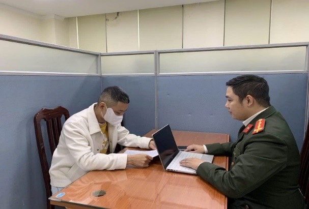 Công an Hà Nội cảnh báo việc sử dụng AI dàn dựng video sai sự thật Công an Hà Nội cảnh báo việc sử dụng AI dàn dựng video sai sự thật