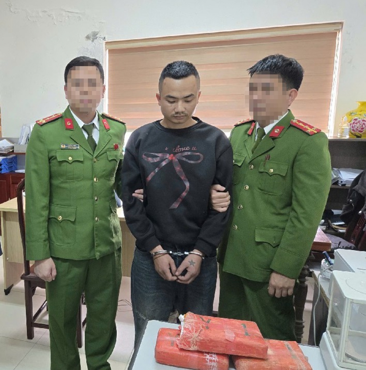 Triệt xóa đường dây mua bán trái phép chất ma túy tại Nghệ An