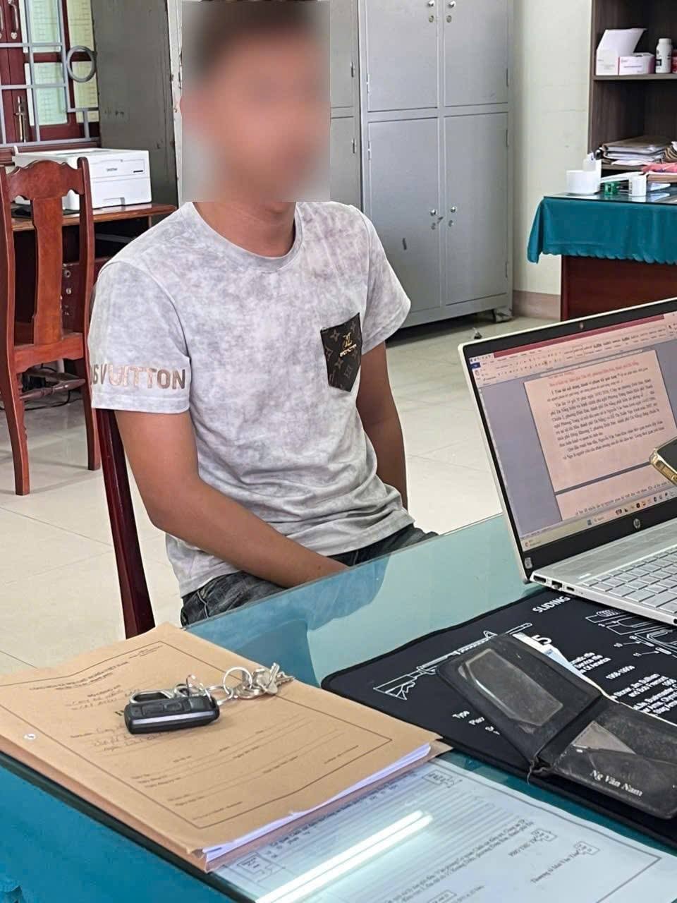 N.V.N. tại cơ quan CSĐT - Ảnh Công an Đà Nẵng.