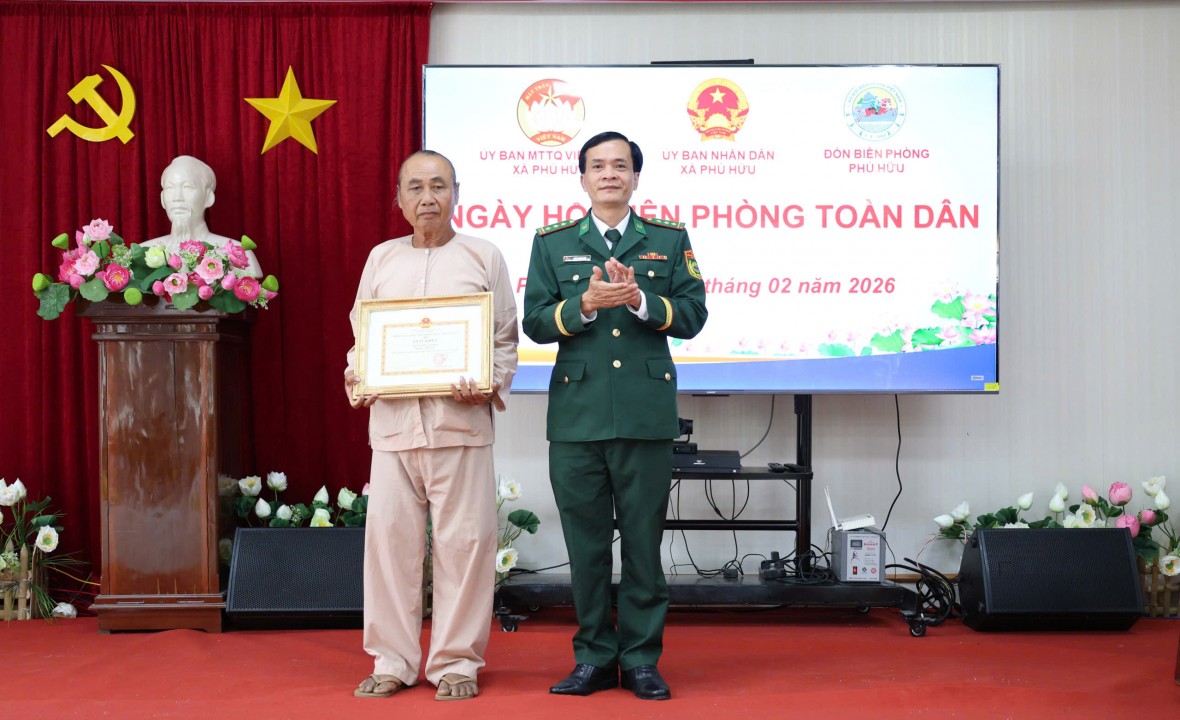 Ngày hội Biên phòng toàn dân xã Phú Hữu Ngày hội Biên phòng toàn dân xã Phú Hữu