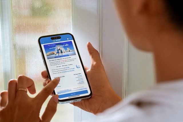 Dữ liệu lượng mưa của sản phẩm n&agrave;y lấy từ CHIRPS với mức dữ liệu ch&iacute;nh x&aacute;c đến cấp Phường/X&atilde; được tr&iacute;ch xuất từ Google Earth Engine (GEE). &nbsp;