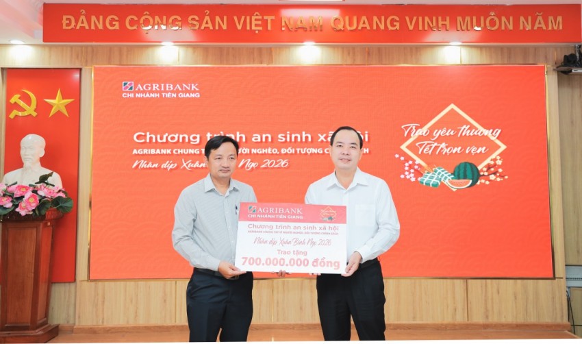 Agribank chi nhánh Tiền Giang hỗ trợ 700 triệu đồng chăm lo Tết cho người nghèo tại Đồng Tháp