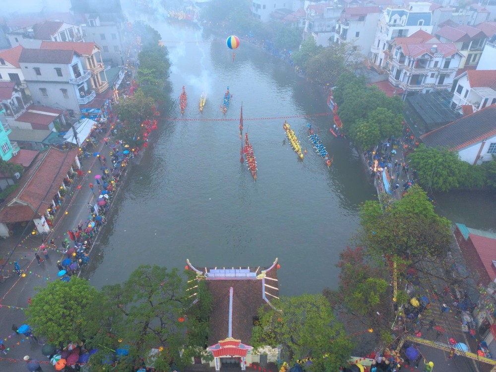 Sông Pheo - Nơi diễn ra Lễ hội Bơi Đăm truyền thống của người dân Tây Tựu.