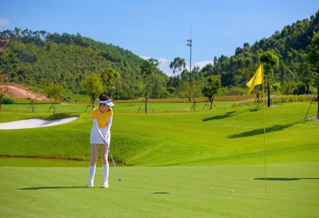 Đại sứ thương hiệu trải nghiệm Văn Lang Empire T&T Golf Club&nbsp; &nbsp;