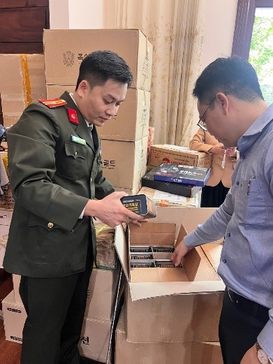 Phát hiện nhiều sai phạm về kinh doanh thực phẩm chức năng tại Công ty TNHH ONNURI VINA Phát hiện nhiều sai phạm về kinh doanh thực phẩm chức năng tại Công ty TNHH ONNURI VINA