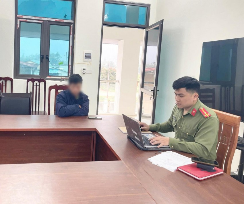 Bị xử phạt vì chia sẻ thông tin sai sự thật về lãnh đạo Đảng, Nhà nước trên mạng xã hội Bị xử phạt vì chia sẻ thông tin sai sự thật về lãnh đạo Đảng, Nhà nước trên mạng xã hội