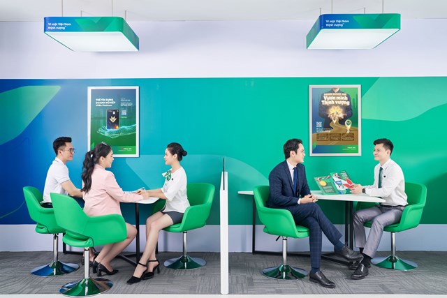 VPBank cấp tốc tung gói tín dụng hỗ trợ hộ kinh doanh chuyển đổi: Vốn, công cụ và tư duy quản trị - Ảnh 1 VPBank cấp tốc tung gói tín dụng hỗ trợ hộ kinh doanh chuyển đổi: Vốn, công cụ và tư duy quản trị - Ảnh 1