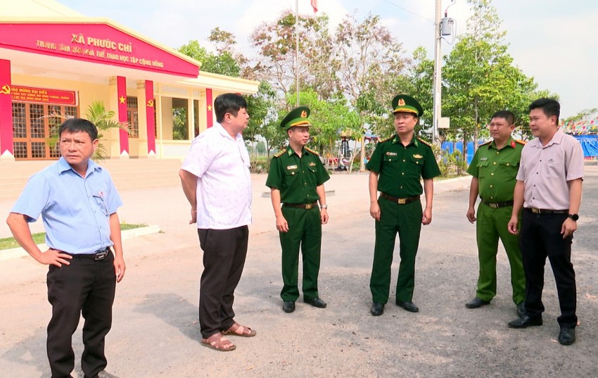 BĐBP Tây Ninh phối hợp với xã Phước Chỉ tổ chức Chương trình “Xuân Biên phòng ấm lòng dân bản” năm 2026