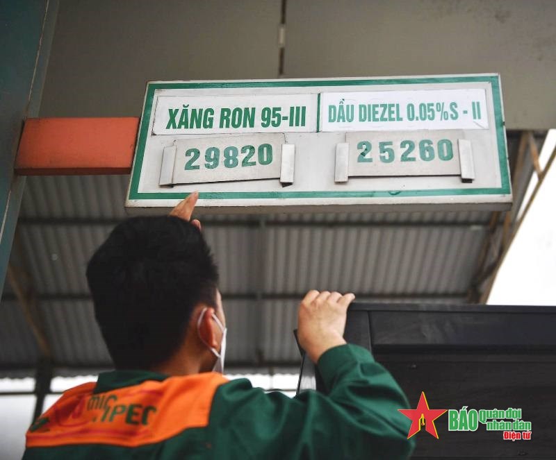 Giá xăng ngày mai, 21-3, liệu có giảm nhẹ?