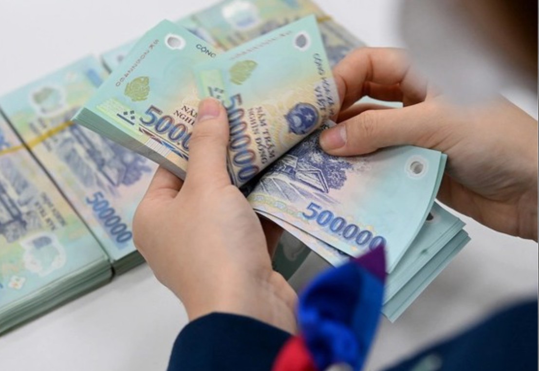 Lãi suất huy động tiếp tục đà tăng, nhiều kỳ hạn vượt mốc 7%/năm Lãi suất huy động tiếp tục đà tăng, nhiều kỳ hạn vượt mốc 7%/năm