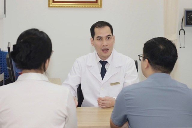 TTƯT.BSCKII Phạm Việt H&ugrave;ng l&agrave; một trong những chuy&ecirc;n gia đầu ng&agrave;nh tại Quảng Ninh với hơn 20 năm kinh nghiệm