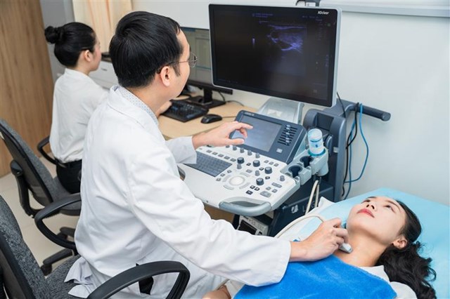 Khi bác sĩ là người “kiến trúc sư” của hành trình chữa lành ung thư - Ảnh 1