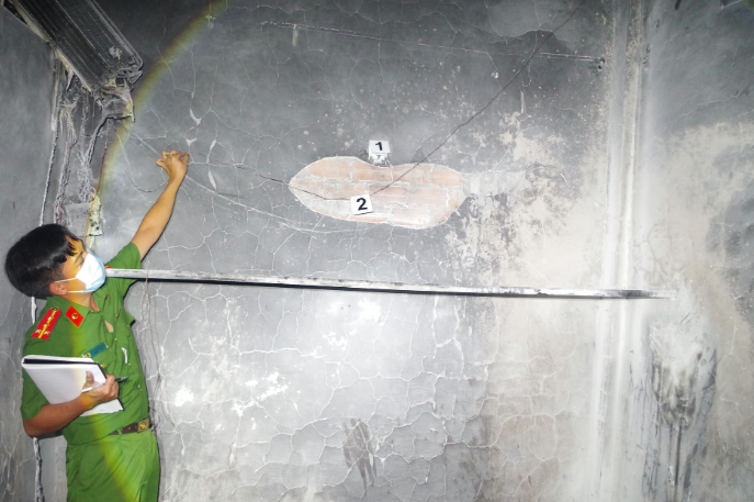 Hai bé gái tử vong thương tâm trong căn nhà cháy lúc bố mẹ vắng nhà Hai bé gái tử vong thương tâm trong căn nhà cháy lúc bố mẹ vắng nhà