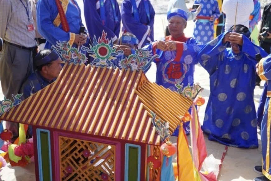 Lễ hội cầu ngư hơn 200 năm ở Nhơn Lý được vinh danh di sản quốc gia Lễ hội cầu ngư hơn 200 năm ở Nhơn Lý được vinh danh di sản quốc gia