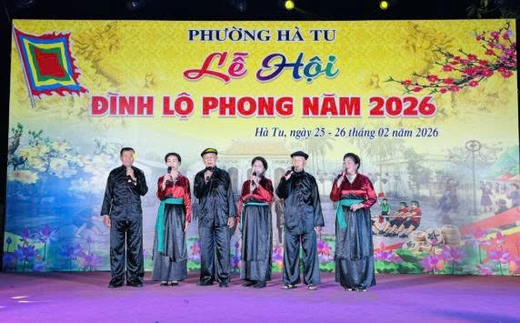 Giao lưu hát sọong cô của người Sán Dìu. Giao lưu hát sọong cô của người Sán Dìu.