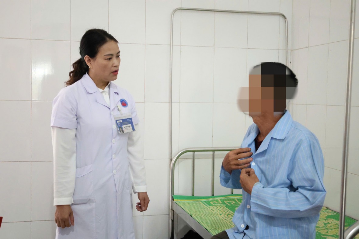 Theo dõi sát diễn biến tâm lý trong quá trình điều trị. Theo dõi sát diễn biến tâm lý trong quá trình điều trị.