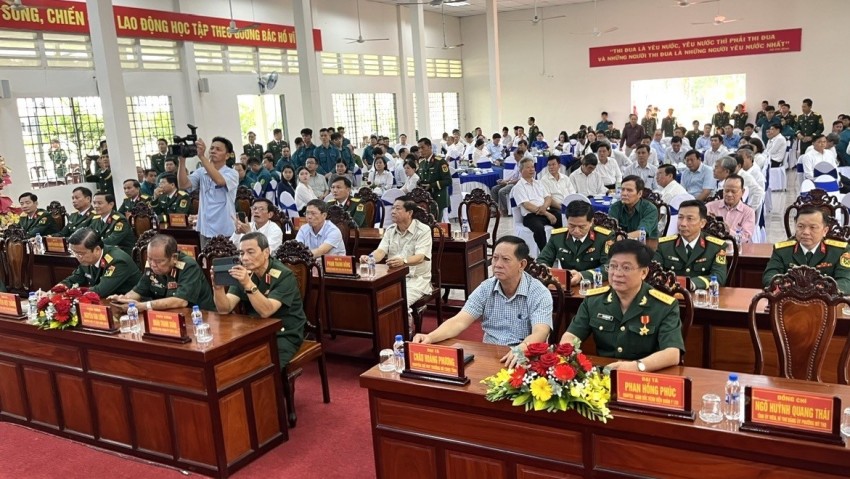 Ban Chỉ huy Phòng thủ khu vực 2 - Nhị Quý kỷ niệm 81 năm Ngày thành lập Quân đội Nhân dân Việt Nam Ban Chỉ huy Phòng thủ khu vực 2 - Nhị Quý kỷ niệm 81 năm Ngày thành lập Quân đội Nhân dân Việt Nam